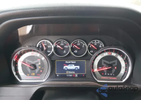 2021 Chevrolet Silverado 1500 4Wd Short Bed Rst z USA, uszkodzony, nr VIN 1GCUYEEL4MZ221175